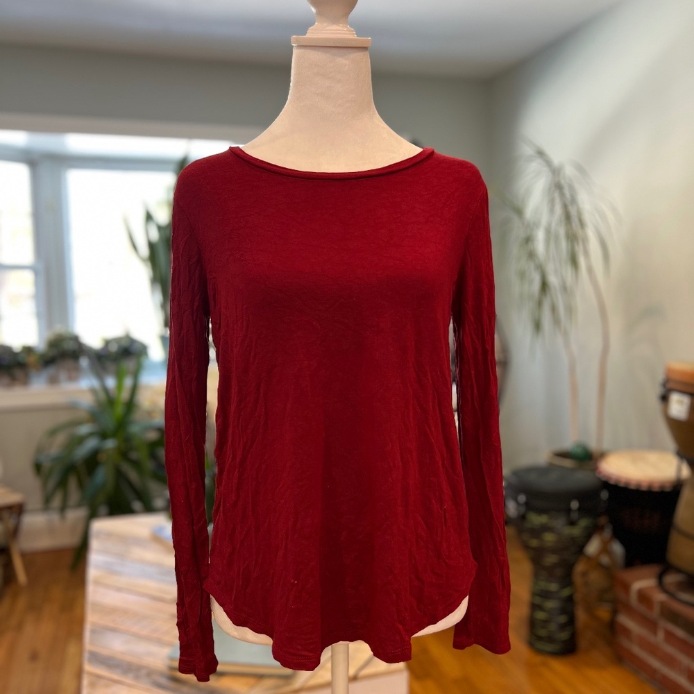 Red Aeropostale Super Soft Crewneck Long Sleeve Tee Size Small